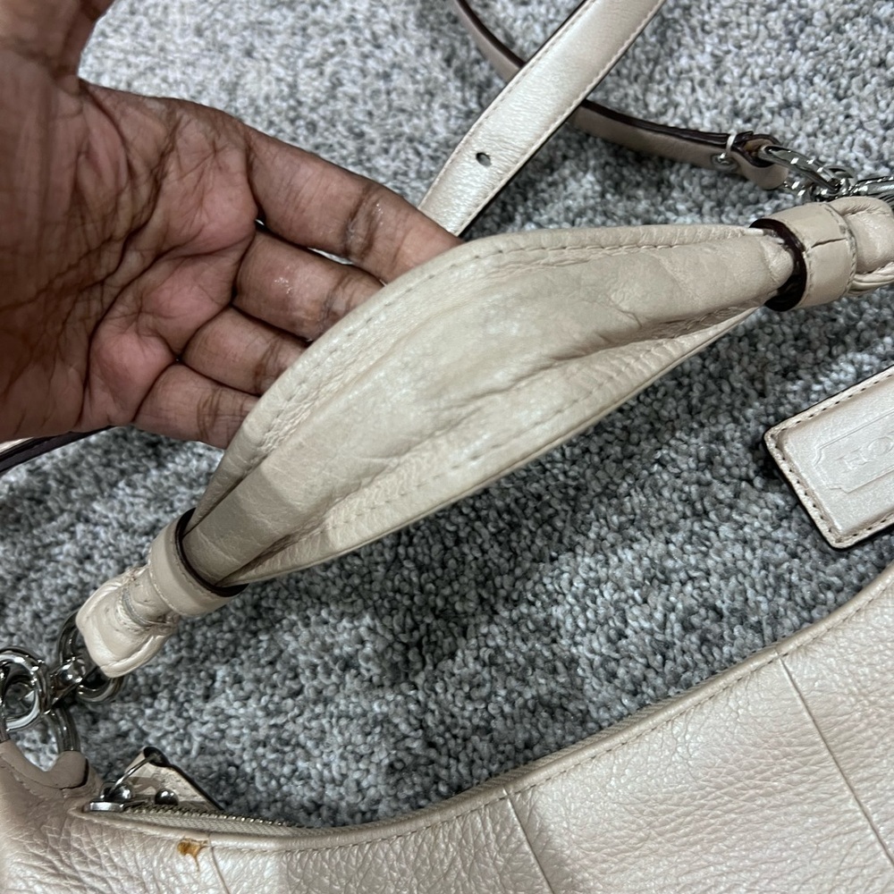 Coach Kristin Pebbled Leather Champagne Shoulder Bag Crossbody Hobo Zip Closure - Picture 4 of 15